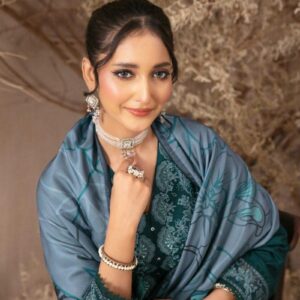 TAWAKKAL FEBRIC WINTER COLLECTION 3 Piece Ready-to-wear D -4067